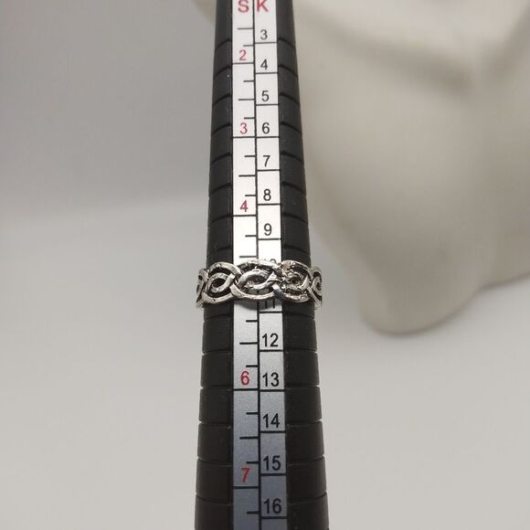Celtic silver ring size 5 - Picture 2 of 2